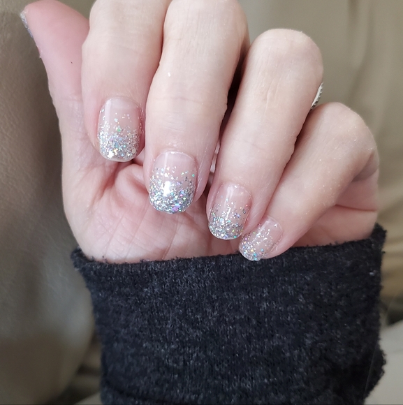 Dry, Dripless Nail Wraps #affordable #diynails #drynailpolish #nailwraps - Picture 12 of 15